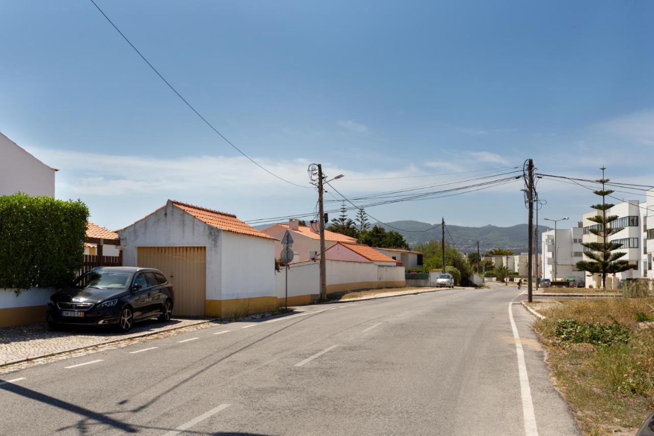 Joivy 3-Br Cottage With Terrace And Garden In Colares Sintra Esterno foto